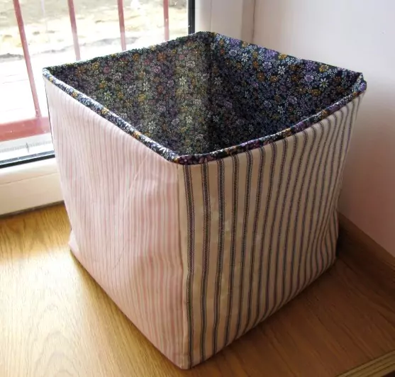 Відреставрована комода